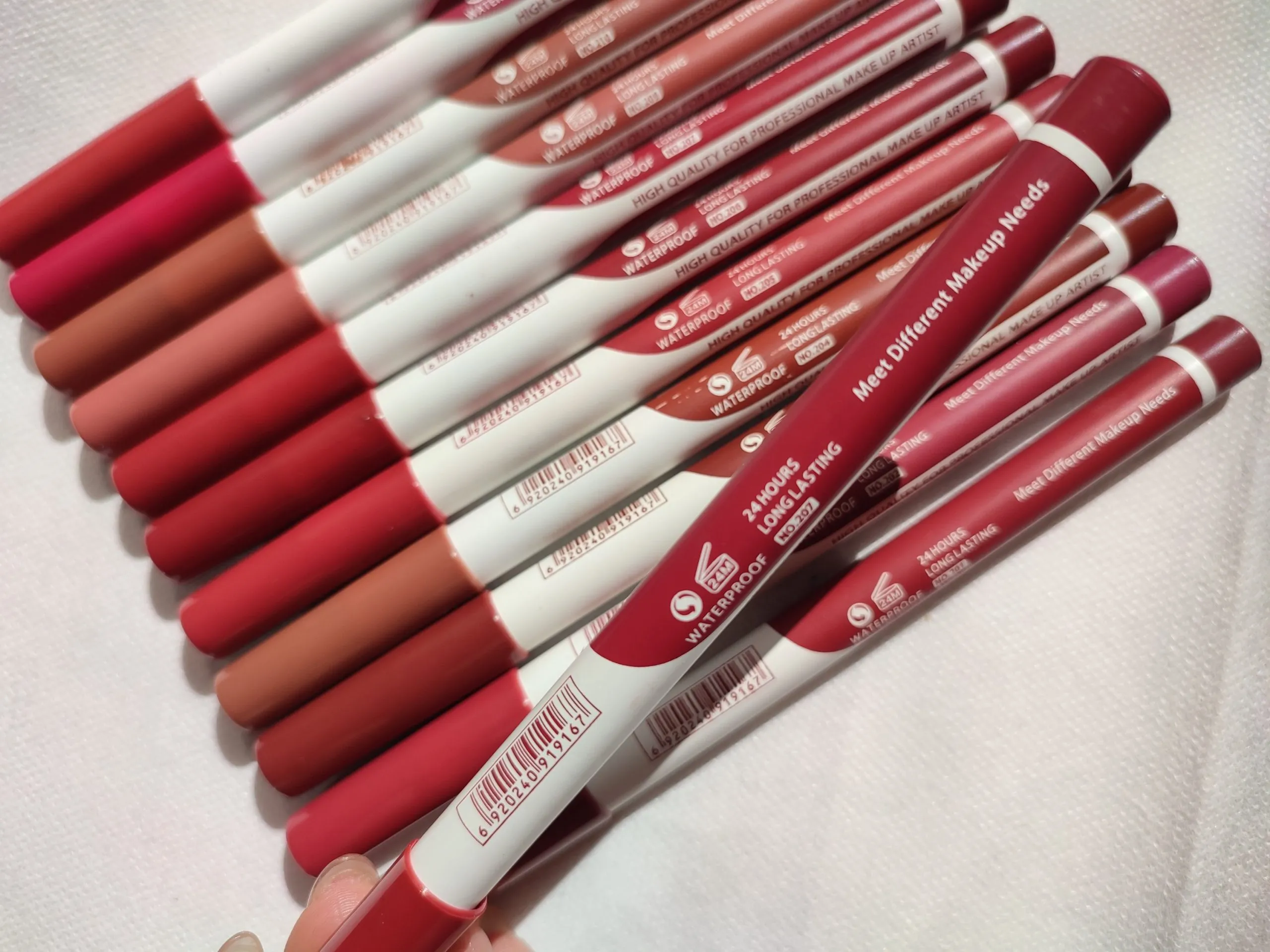 رژلب مدادی مات Gabrini
24 Hours | Long Lasting | Waterproof | Nude Colors - Image 2