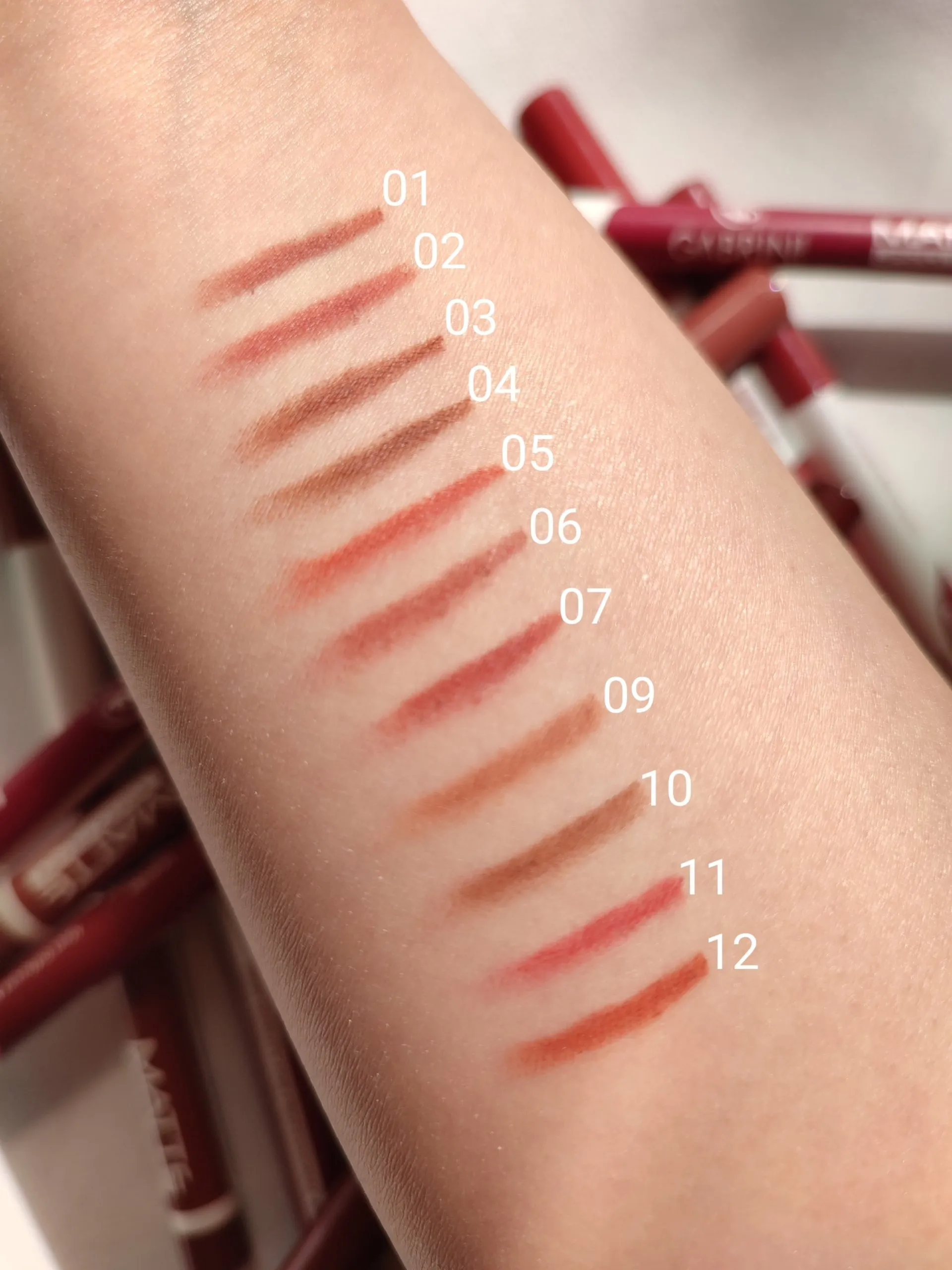 رژلب مدادی مات Gabrini
24 Hours | Long Lasting | Waterproof | Nude Colors - Image 4