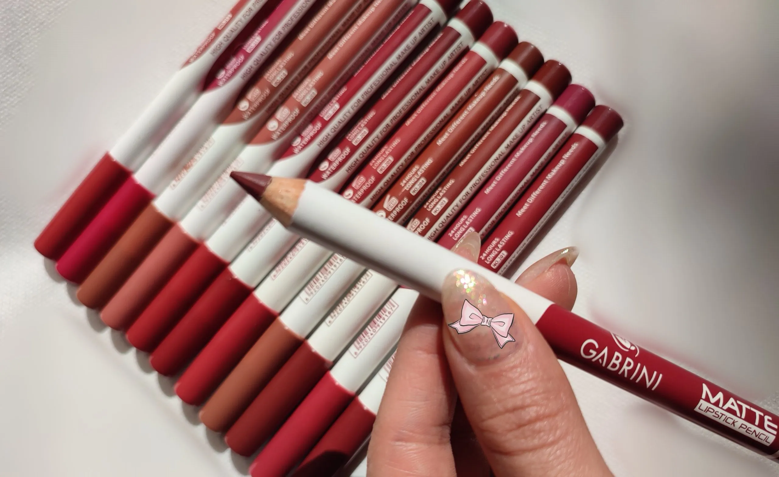 رژلب مدادی مات Gabrini
24 Hours | Long Lasting | Waterproof | Nude Colors - Image 3